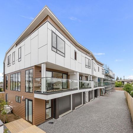 Waverly Place - Unique One Room Apartment Orewa Eksteriør billede