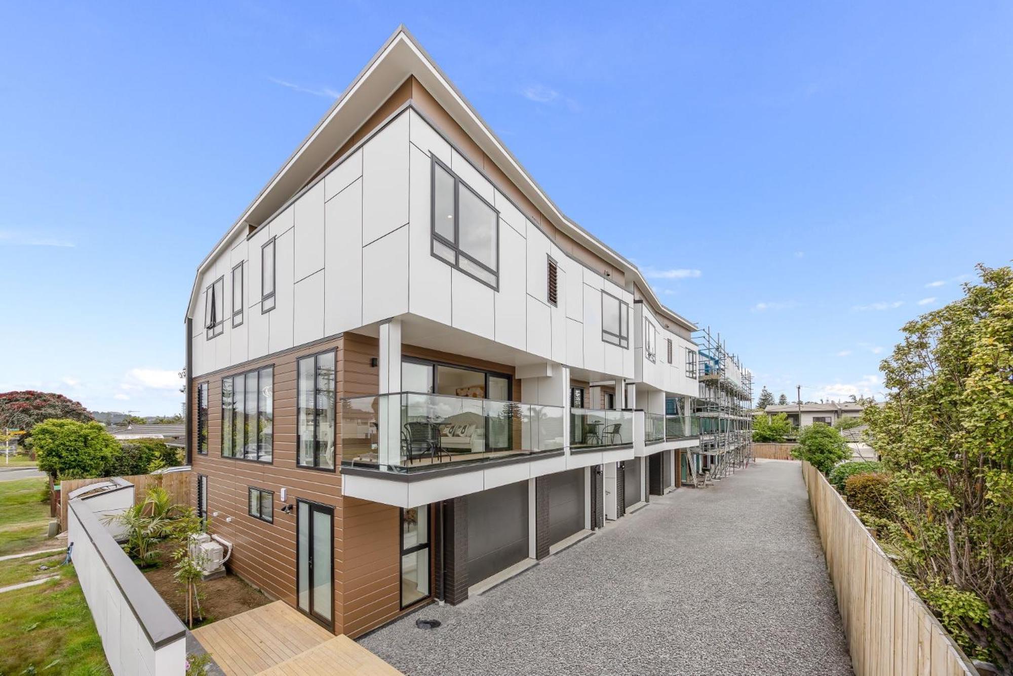 Waverly Place - Unique One Room Apartment Orewa Eksteriør billede